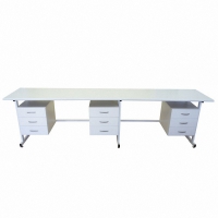 Стол 3-х тумбовый для лабораторных работ 2500*900*850 ЛДСП - «globural.ru» - Махачкала