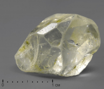 Топаз, кристалл в пластиковом боксе 1,5-2,5 см - «globural.ru» - Махачкала