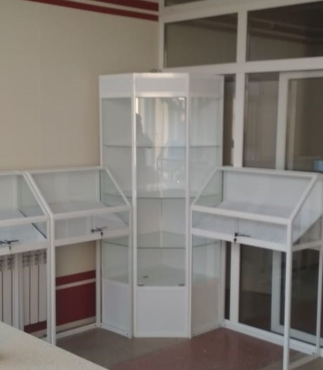 Шкаф-витрина угловая - «globural.ru» - Махачкала